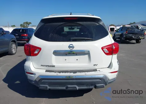 2017 Nissan Pathfinder Sv z USA, uszkodzony, nr VIN 5N1DR2MN5HC646844